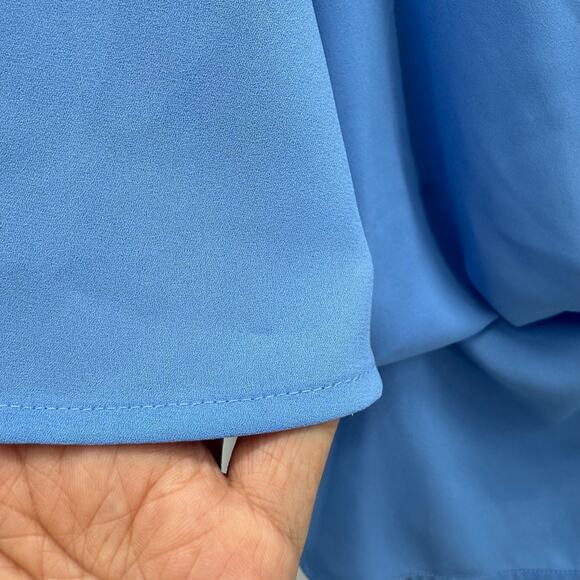 NWT Express Mock Wrap with Front Tie Accent Long Keyhole Neckline Size M - Picture 5 of 10